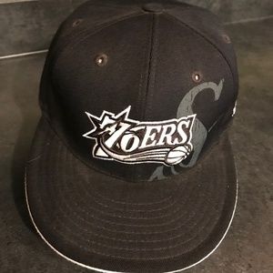 Fitted 76ers Cap